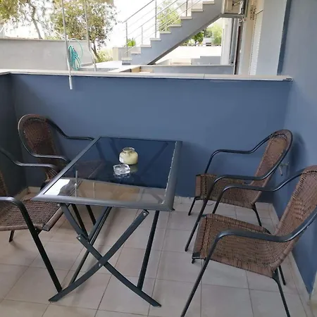 Mimi's Seaview Πολύχρονο